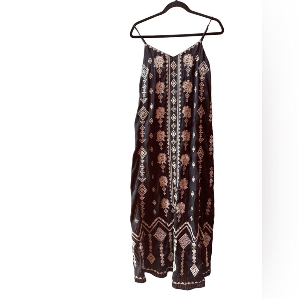 Savannah Jane Woman Sleeveless Embroidered Dress Size :S